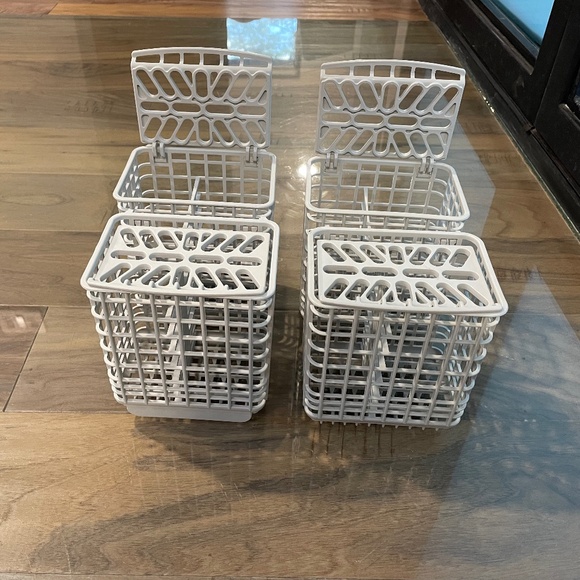 New Dishwasher Baskets with Lids - Picture 1 of 7